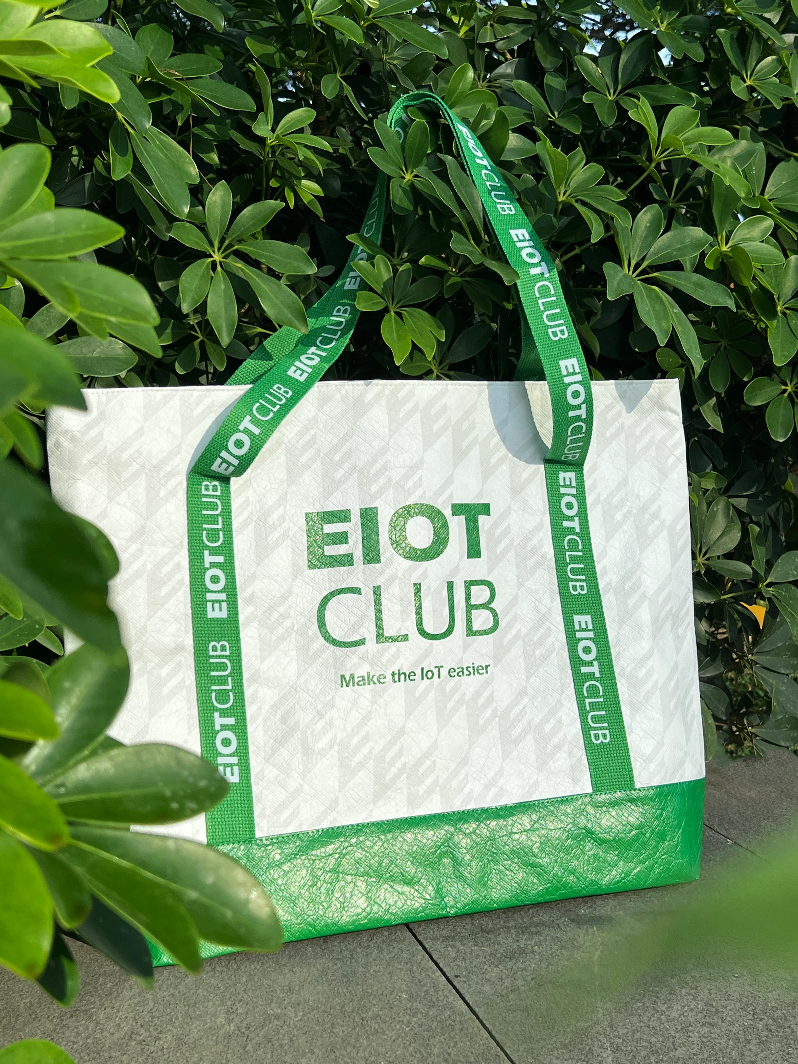 Eiotclub Bag: Lightweight, Durable, and Your Go-To for Smart Travel - Image 2